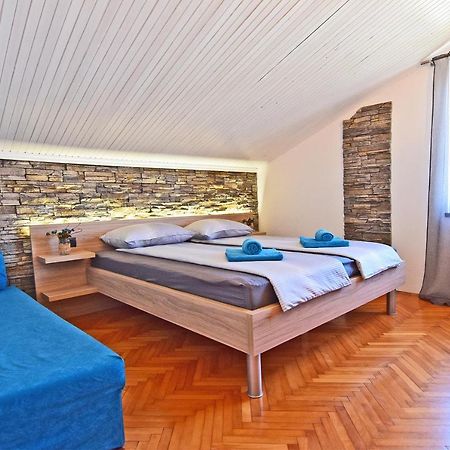 PUY Apartment Leona מראה חיצוני תמונה