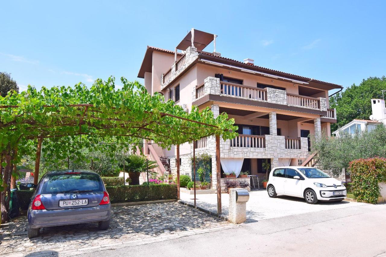 PUY Apartment Leona מראה חיצוני תמונה