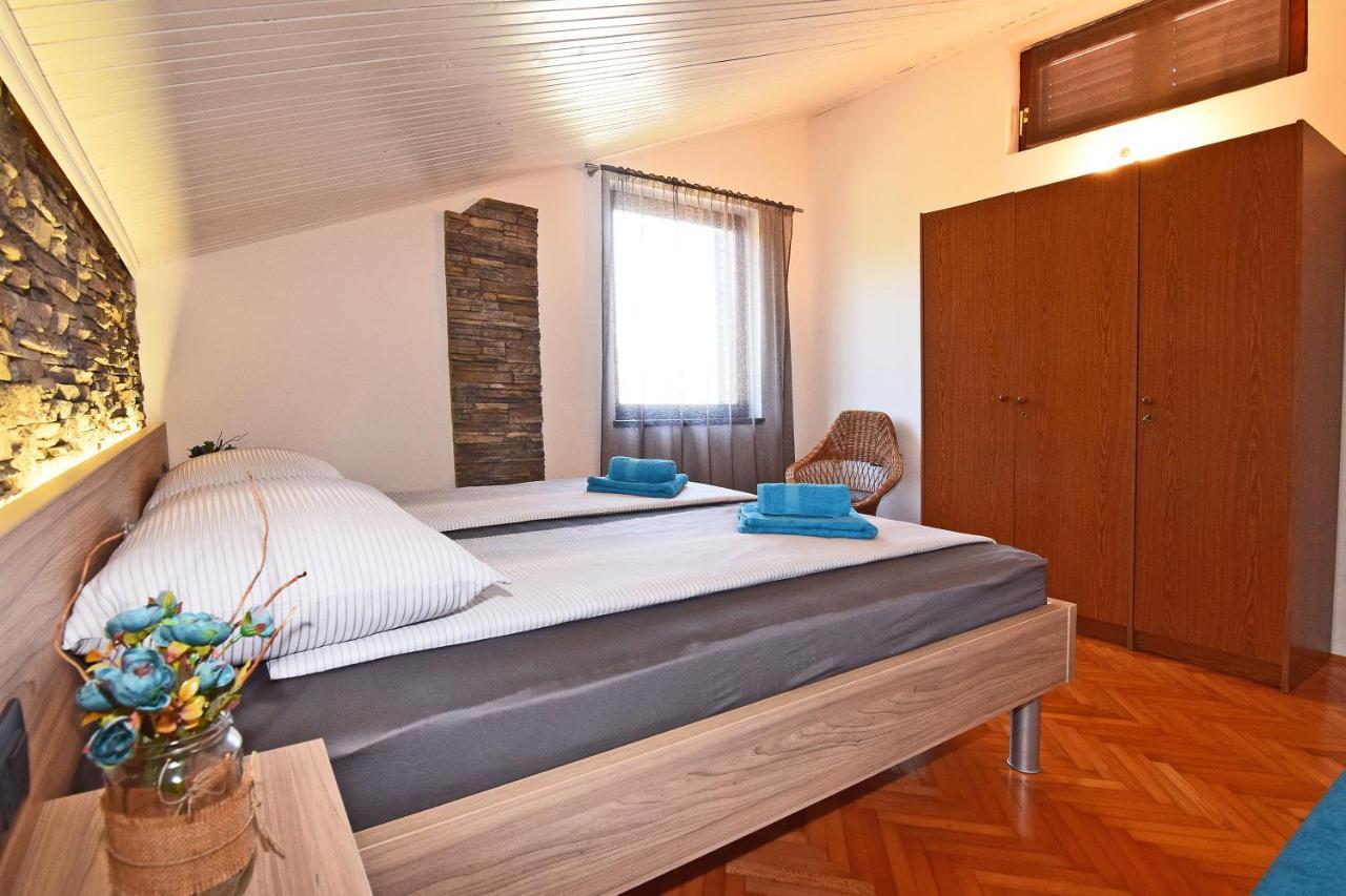 PUY Apartment Leona מראה חיצוני תמונה