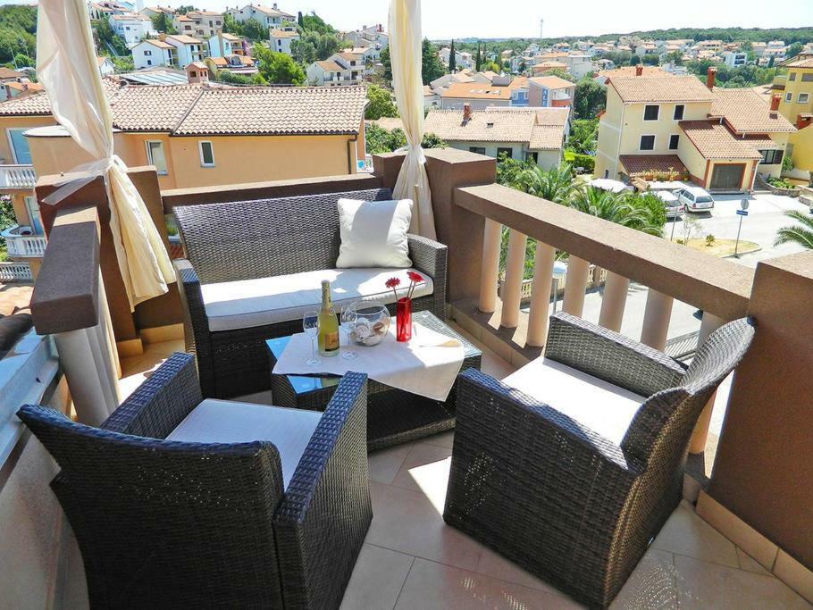 PUY Apartment Leona מראה חיצוני תמונה