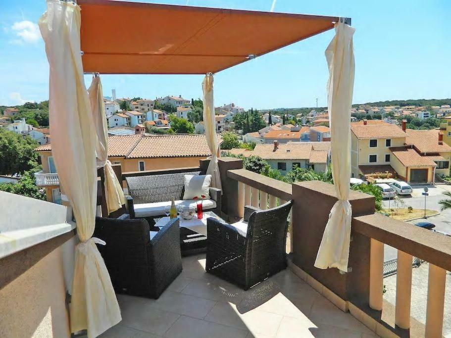 PUY Apartment Leona מראה חיצוני תמונה