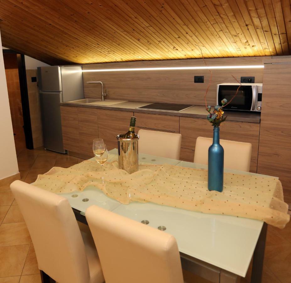 PUY Apartment Leona מראה חיצוני תמונה
